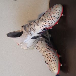 Adidas Predator men's soccer cleats, size 11.